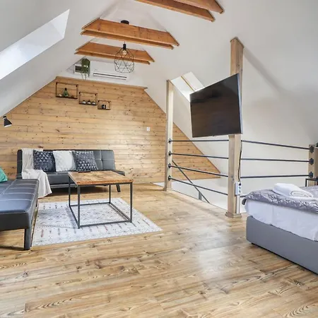 Zenloft Apartman Eger Exterior photo
